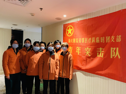 合影1_副本.jpg