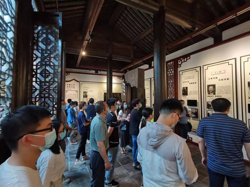 家风参观_副本.jpg